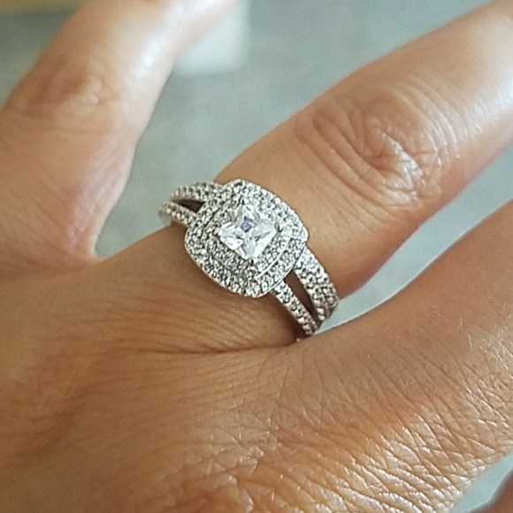 Jewelry - Engagement Ring with Wedding Band 2pcs set
